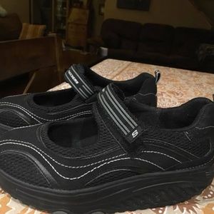 Sketchers Shape Ups  Black Size 7.5